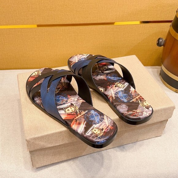 Versace 2023 official website new casual fashion slippers main image 9